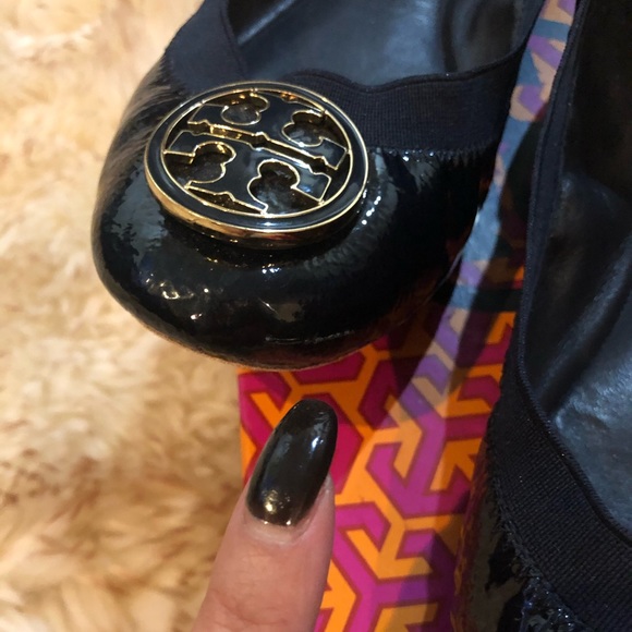 Tory Burch Navy Patent Leather Caroline flat 🥿 - Picture 5 of 6